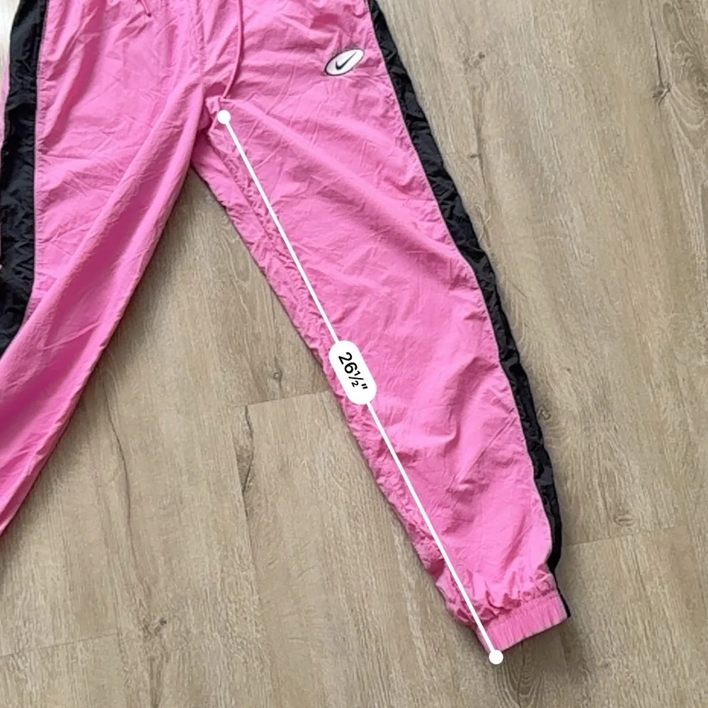 Nike Swoosh Woven Trouser Y2K Windbreaker Style Joggers Size XS